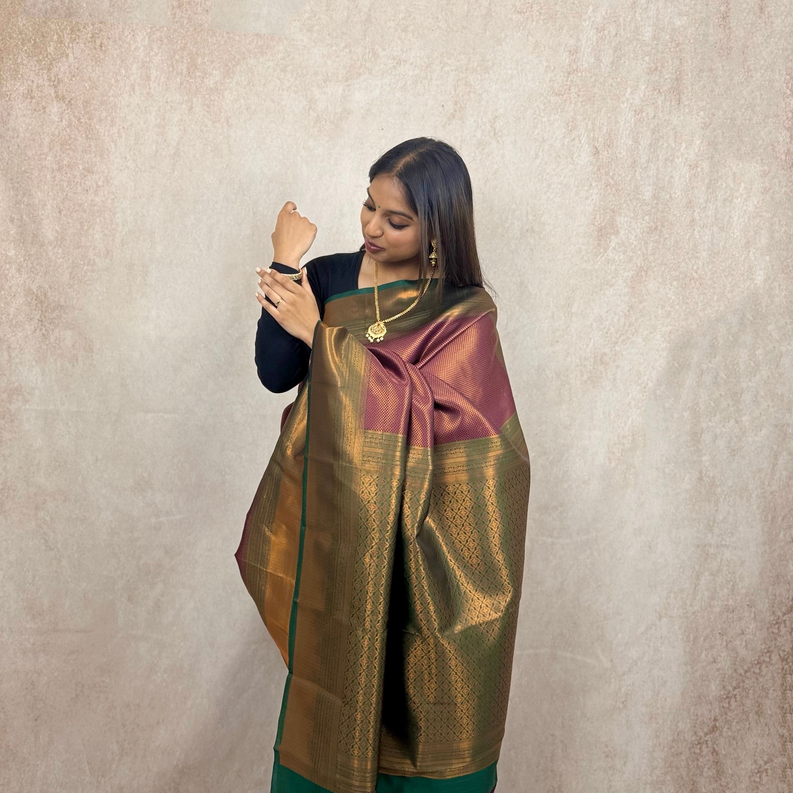 Semi Kanchi (Wine/Green)