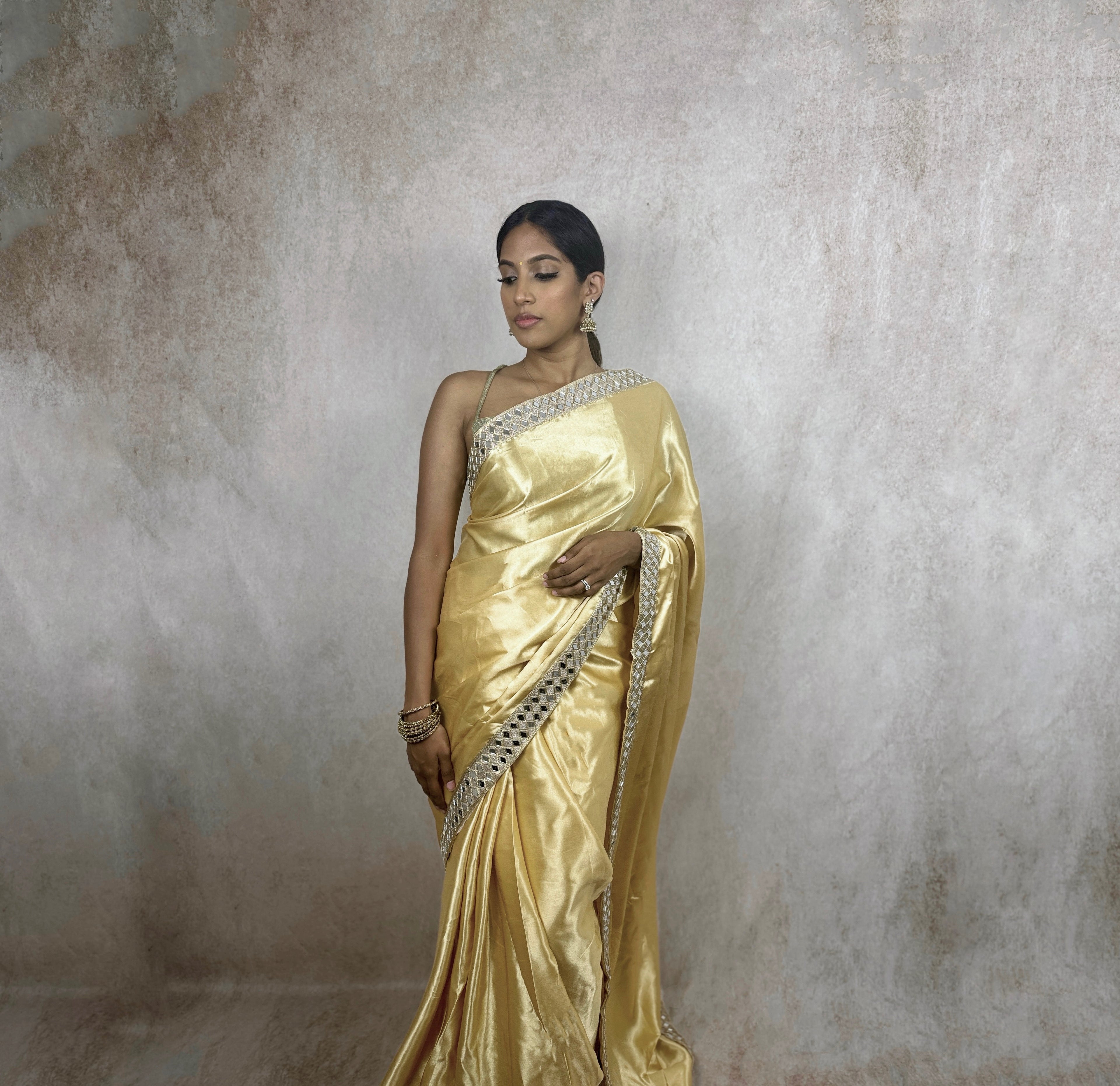 Satin (Gold)