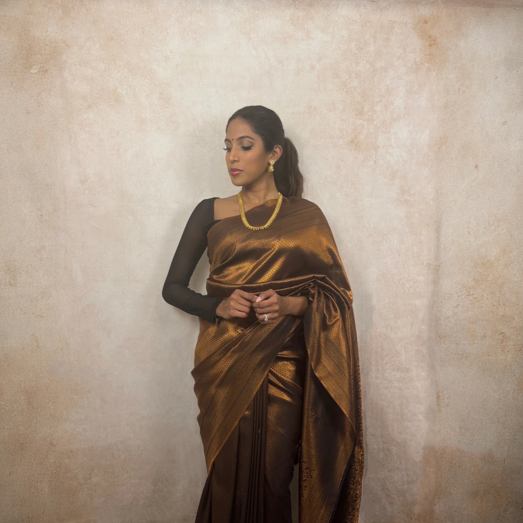 Kubera Soft Silk (Black)