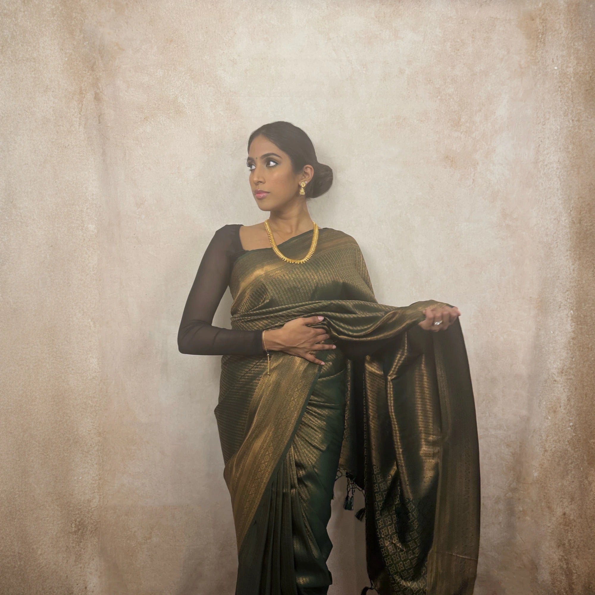Kubera Soft Silk (Dark Green)