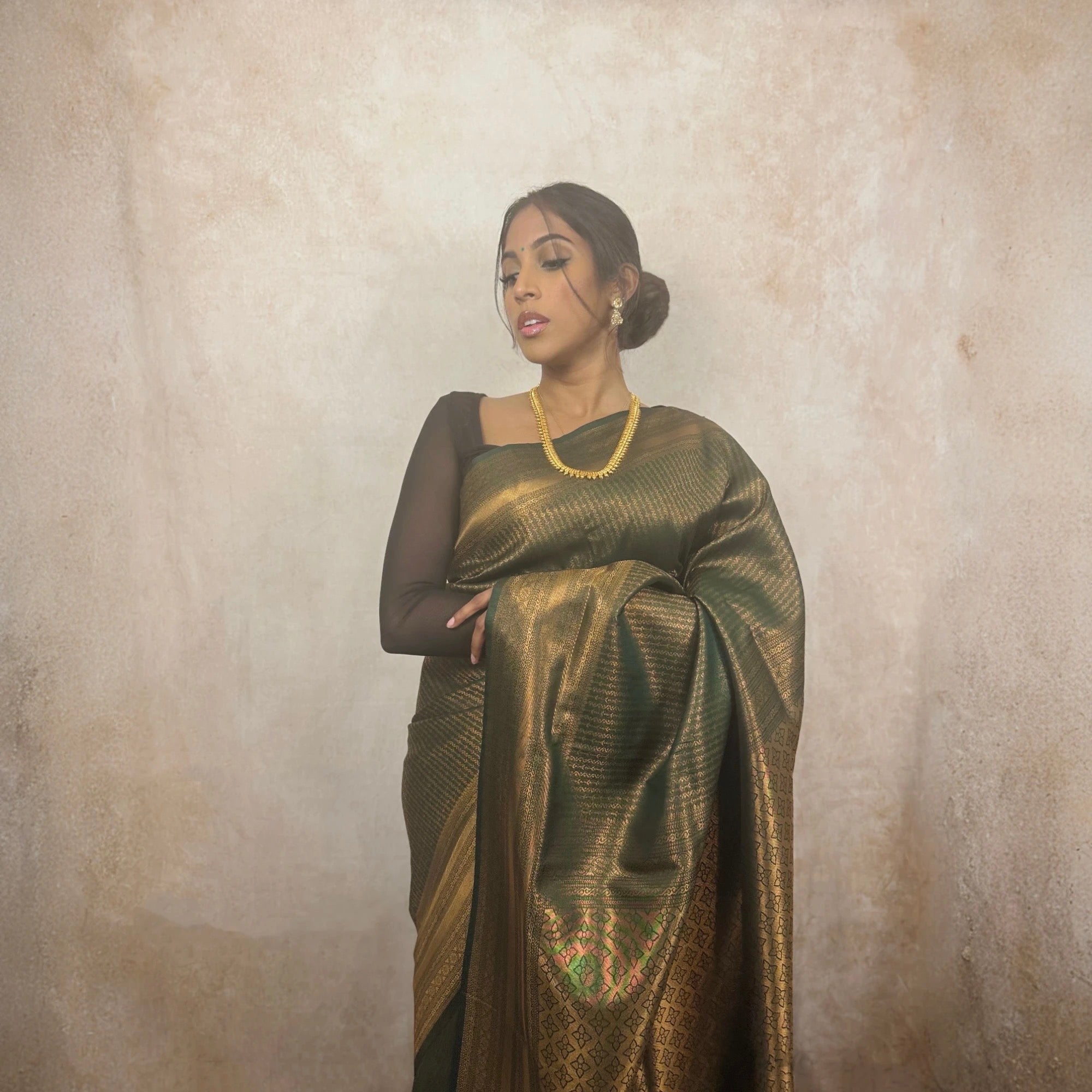 Kubera Soft Silk (Dark Green)