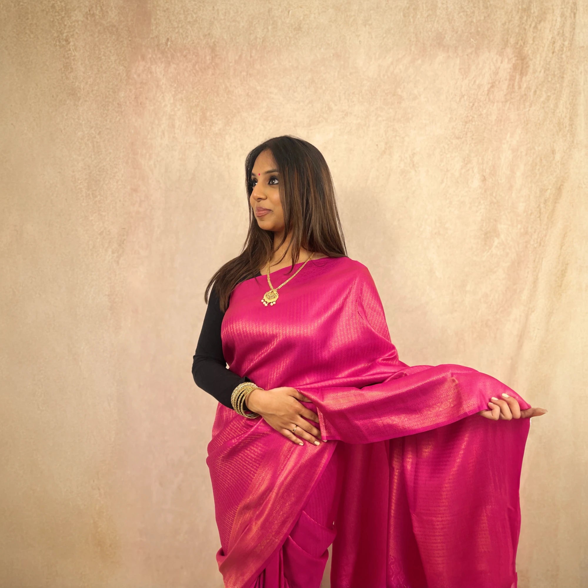 Kubera Soft Silk (Hot Pink)