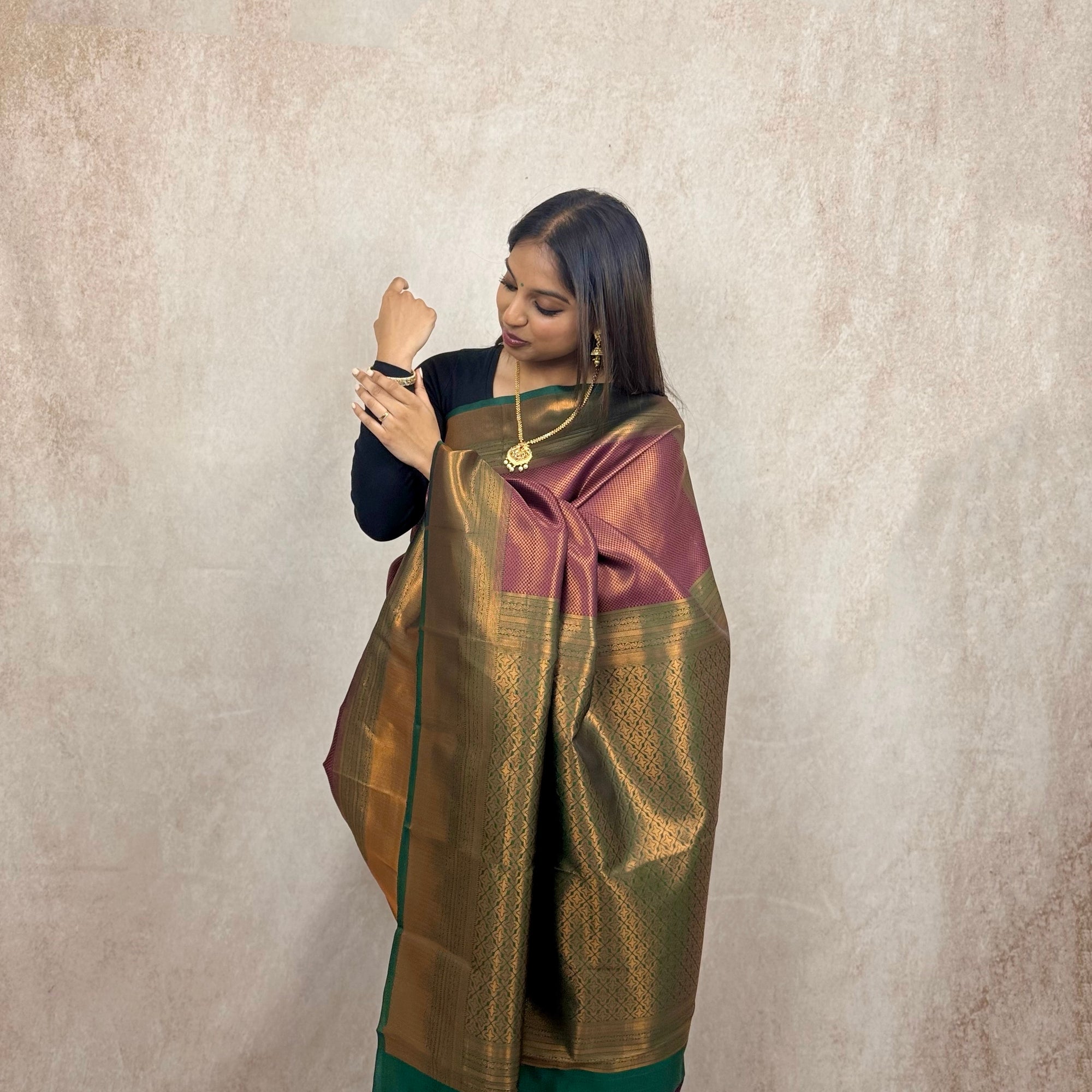 Semi Kanchi (Wine/Green)