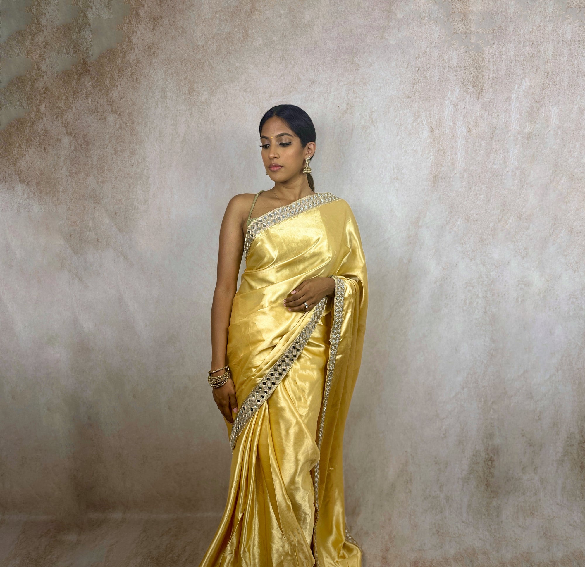 Satin (Gold)
